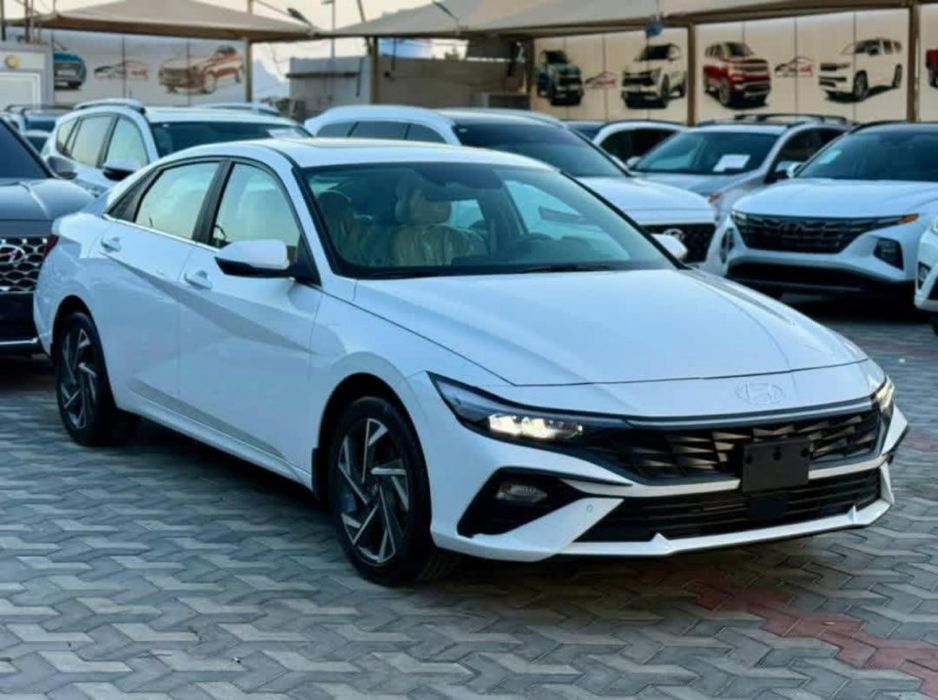 Elantra 2024