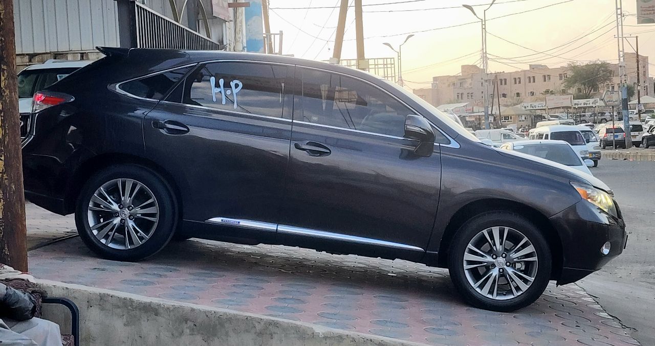 توتويا لكزس RX450H موديل 2012