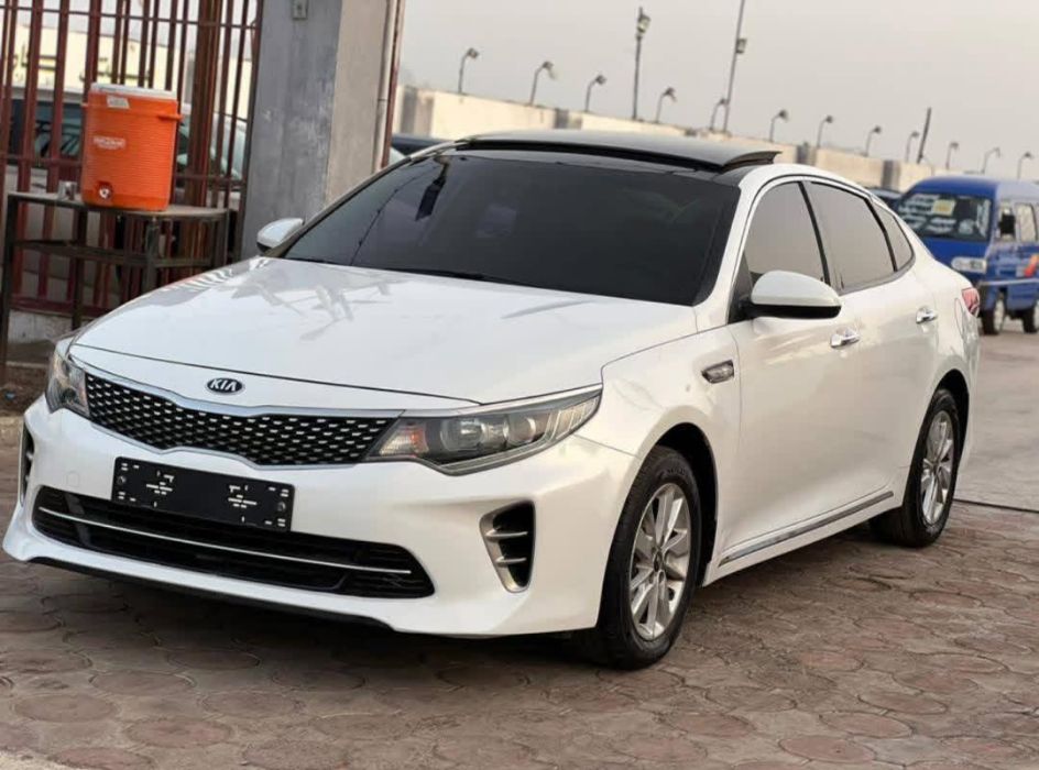 Kia K5 Limited
