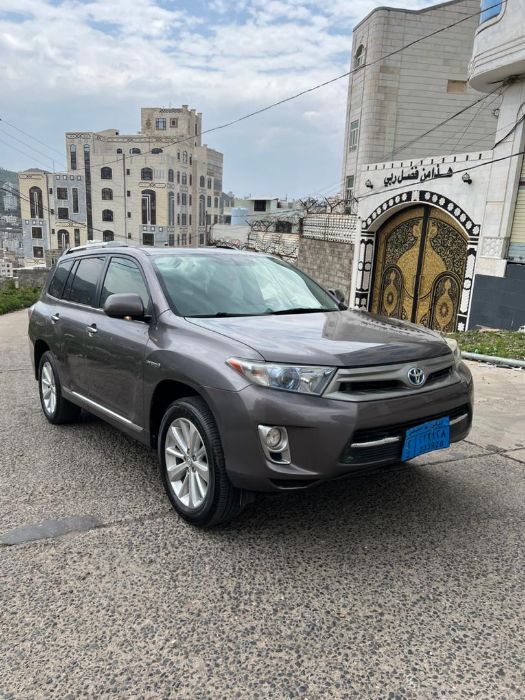 toyota. helender.  hebrd