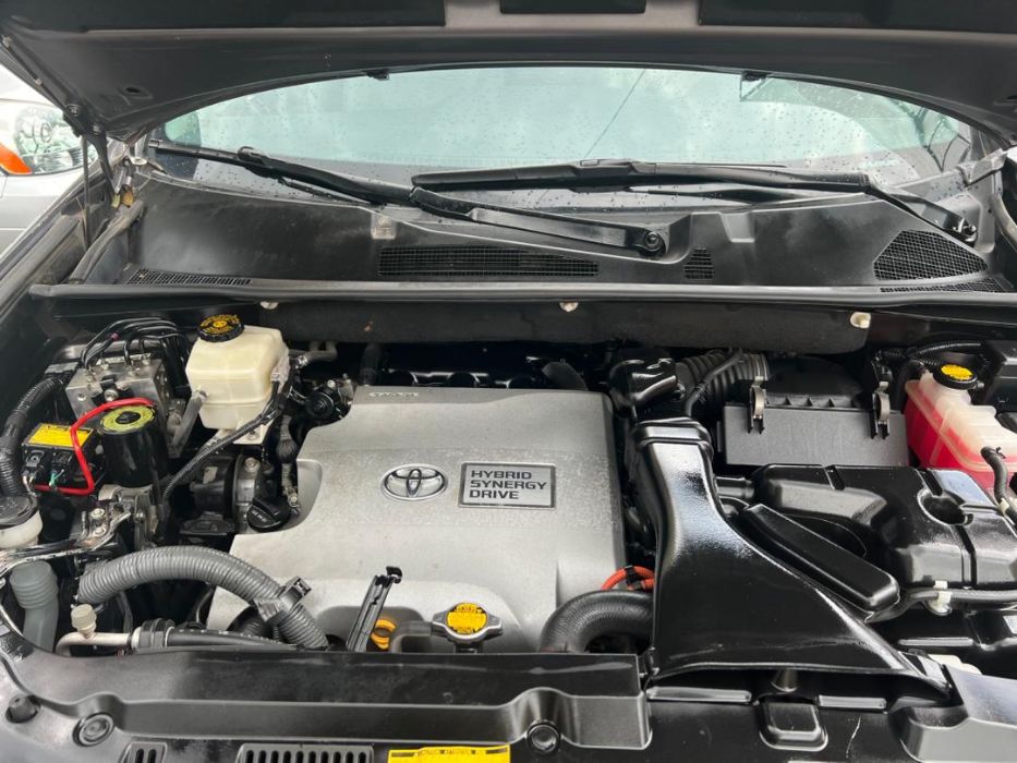toyota. helender.  hebrd