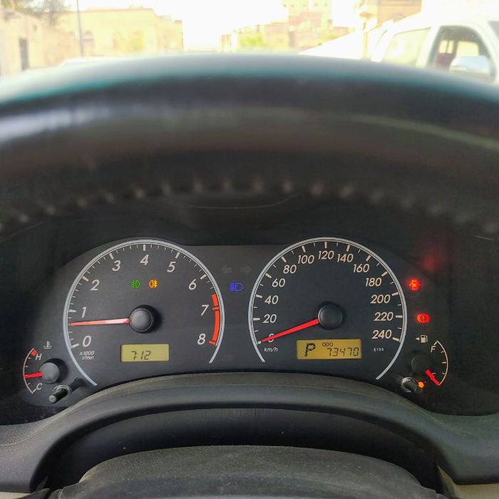 🚘 للبيع تويوتا كورولا_موديل 2013_وارررررد تايواني_لون أبيض 🤍