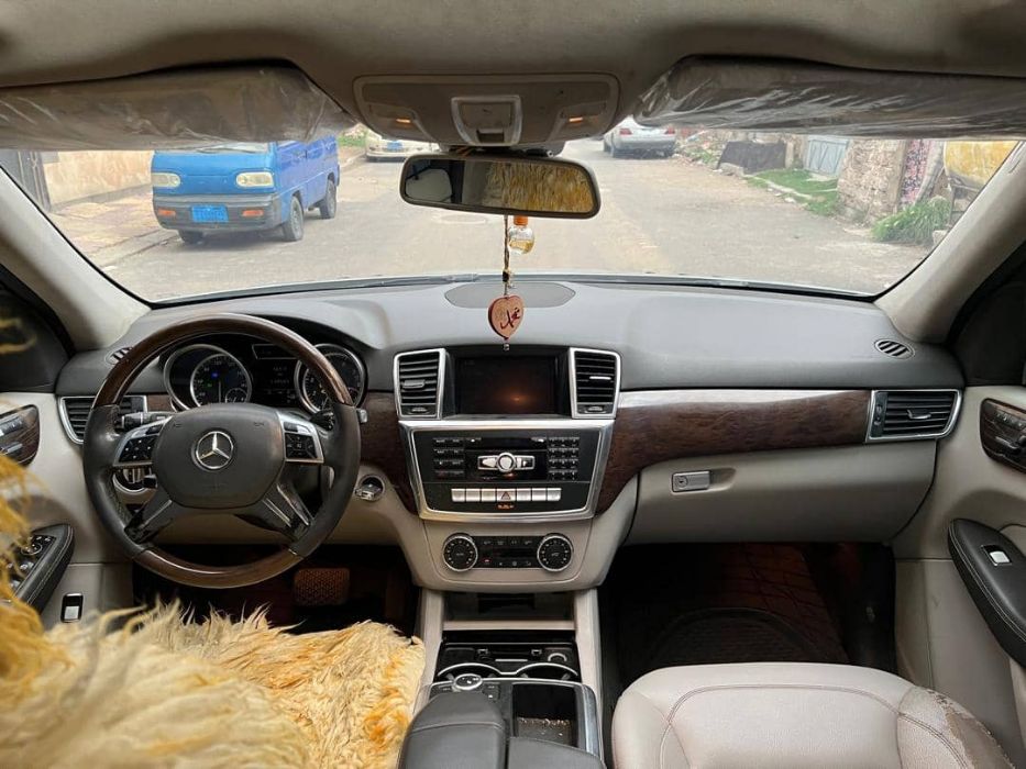 مرسديس(ML350)2012فل كامل رقم1"