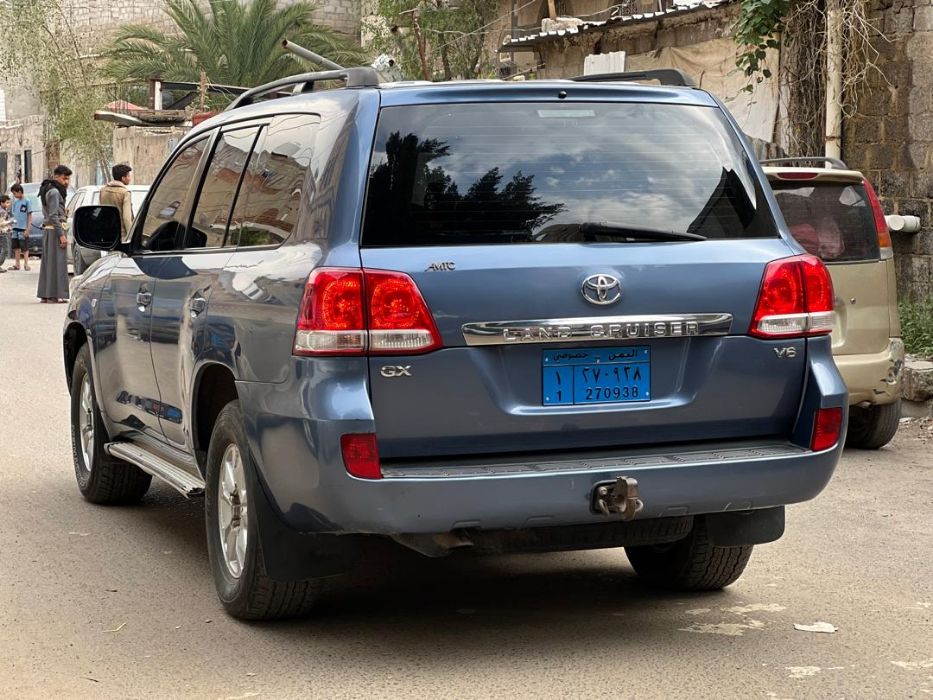 لاندكروزر2008بازرعة6سلندر فل كامل"GX"
