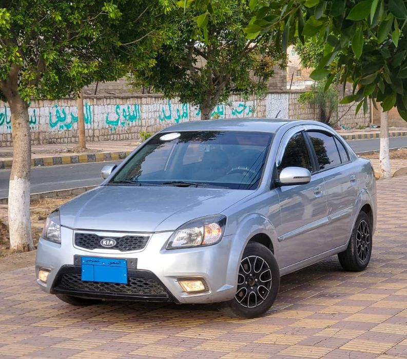 🚘 للبيع كيا برايد_موديل 2011_ واررد كوري_Lx_نظام الإيكو_ لون فضي 🩶
 السعر: 4,000 دولار