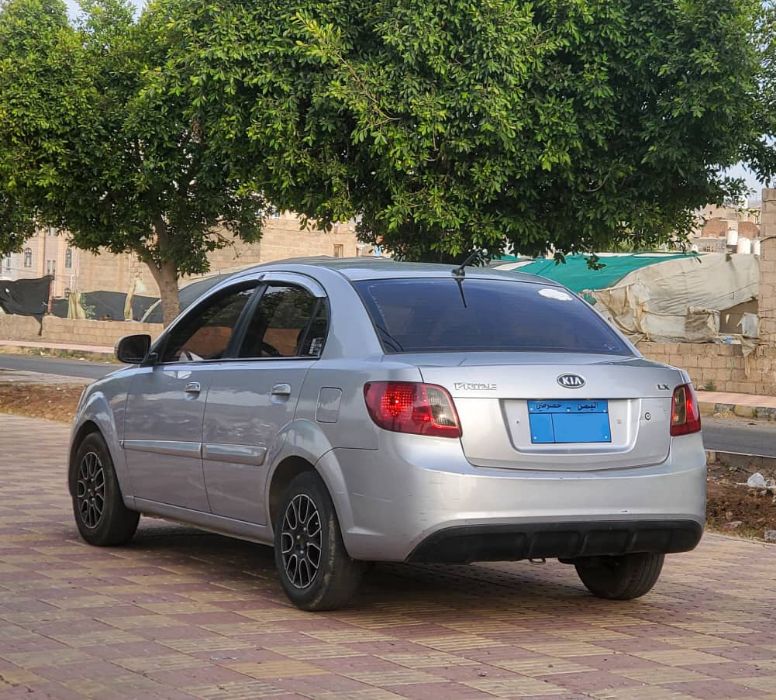 🚘 للبيع كيا برايد_موديل 2011_ واررد كوري_Lx_نظام الإيكو_ لون فضي 🩶
 السعر: 4,000 دولار