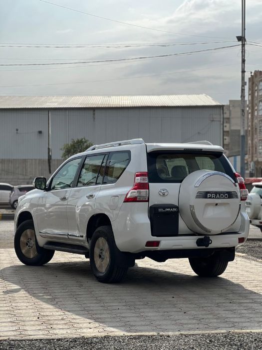 برادو ابيض بدون فتحه
