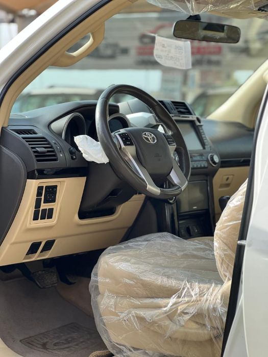 برادو ابيض بدون فتحه