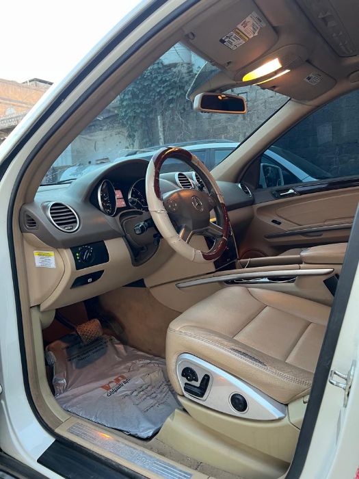 مرسديسML350فل رقم واحد"موديل2010