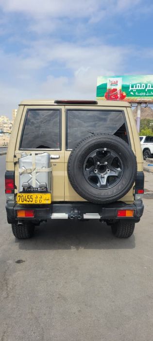 *لاندكروزر ربع *