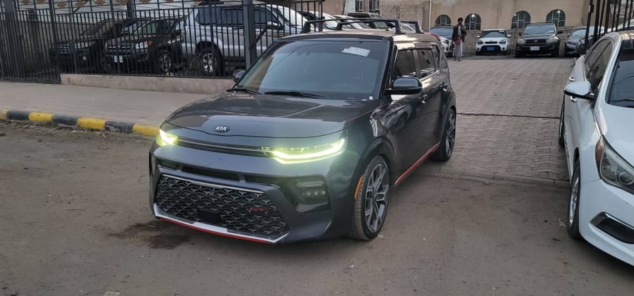 كيا"سول" موديل:2020 وارد امريكي بصمه فتحه فل كااامل رقم واااحد"مجمرك مرتين