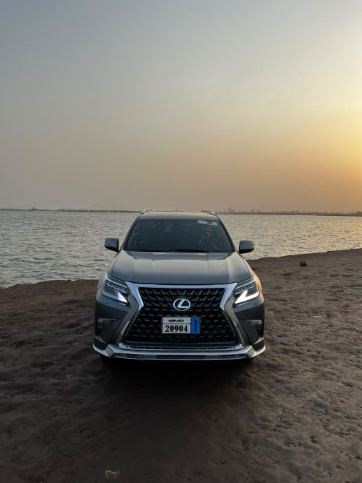 لكزس كحلي