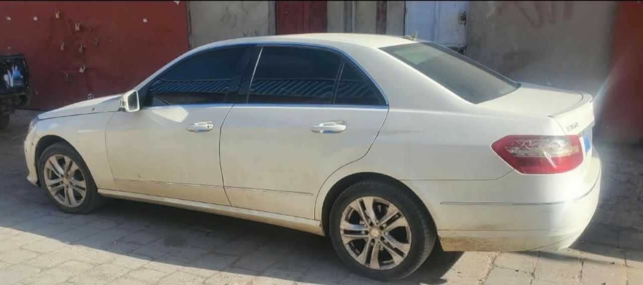 مرسيدس بنز  w212