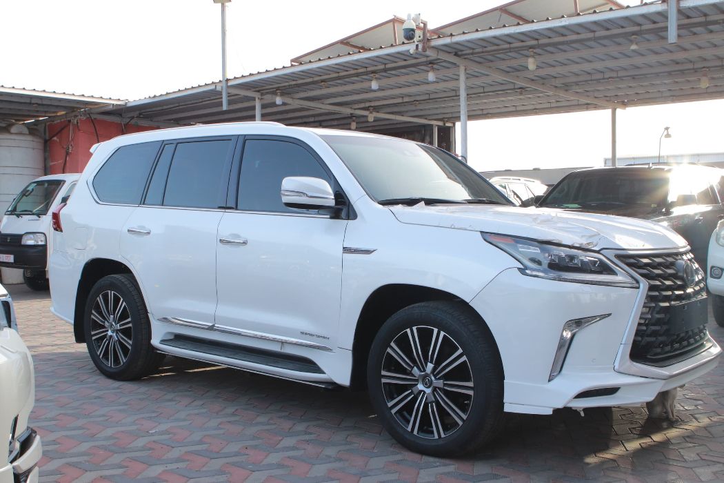 لكزيز LX 570
