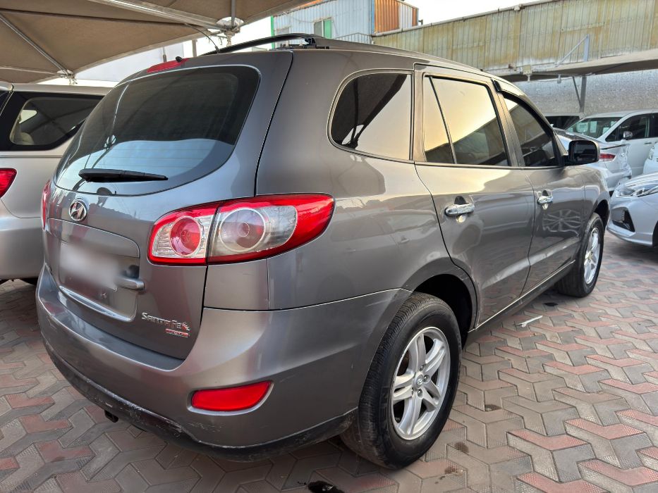 اكتشف السيارات والمعارض بسهولة