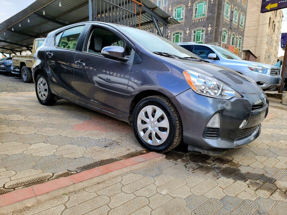 بريوس C 2015