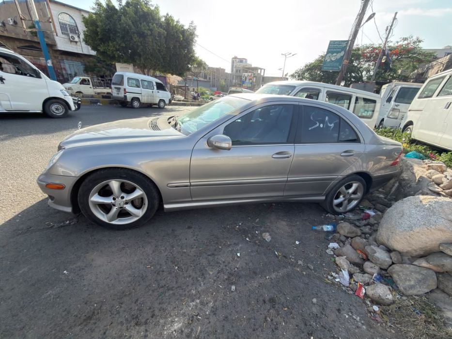 مرسيدس ارنب 2006