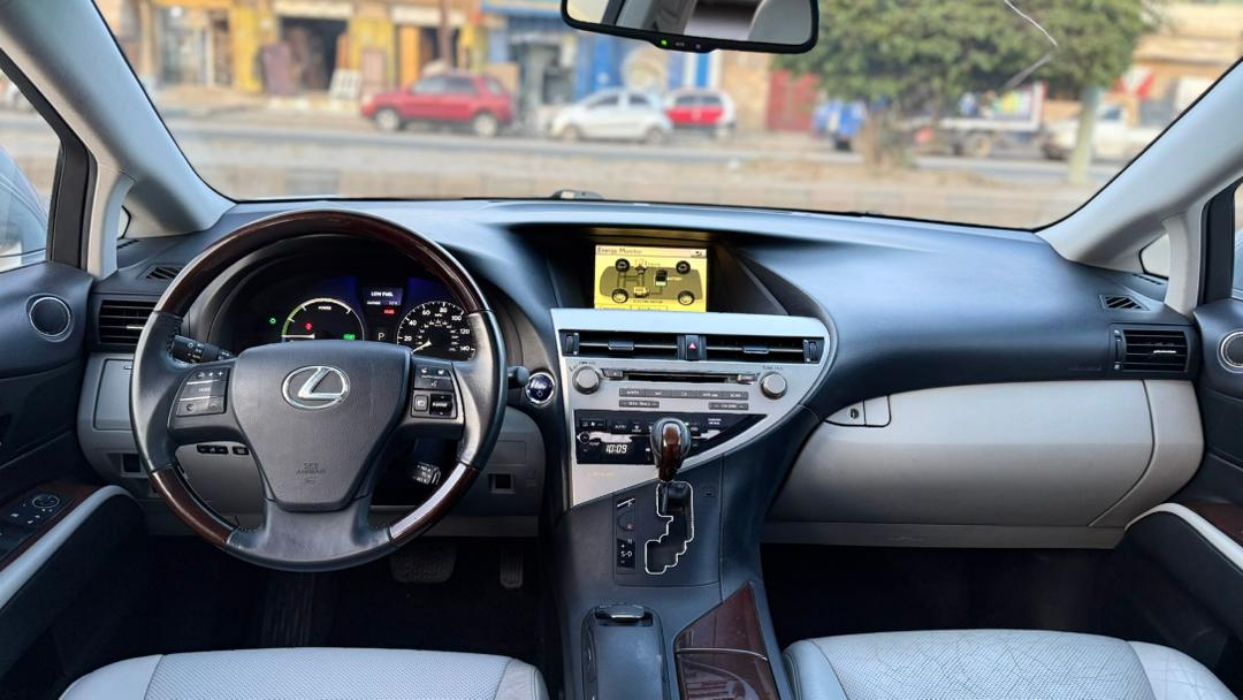 لكزس RX 2010
