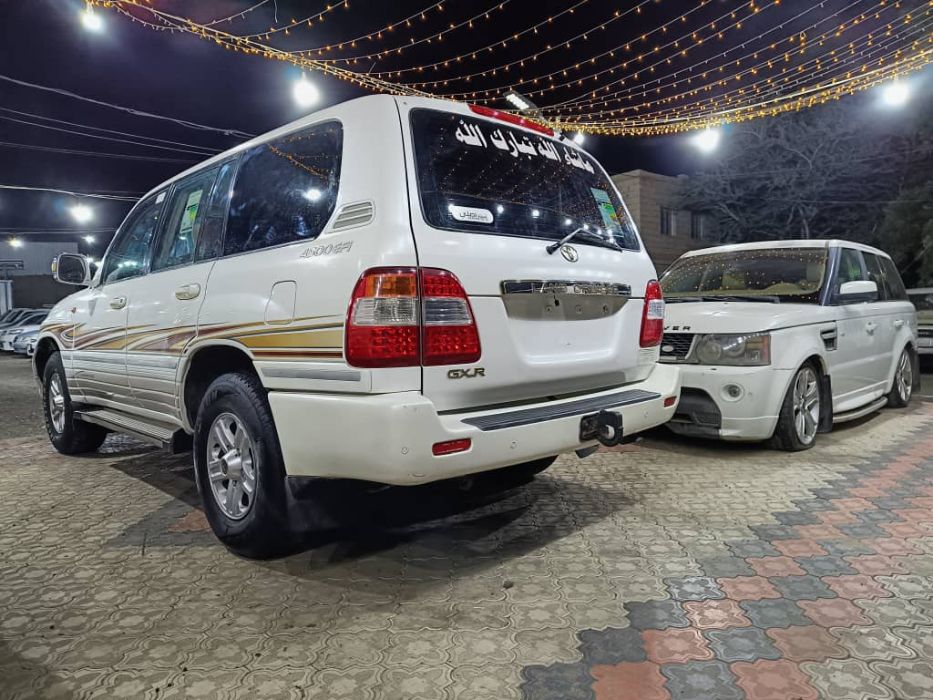 تويوتا لاندكروزر صالون 2006